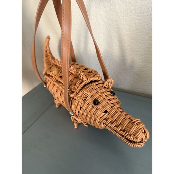 Tommy Bahama Handbags - Tommy Bahama Viral Woven Crocodile Alligator Clutch Novelty Bag NWT